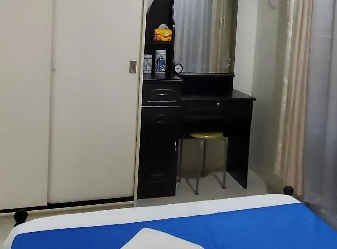 Jen's Paranaque Apartamento *