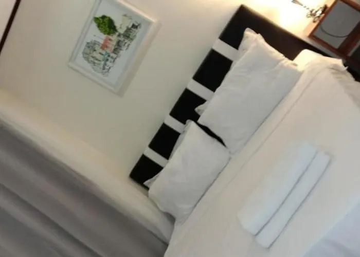 Jen's Paranaque Apartamento